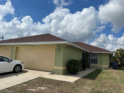 1423 10th Ter, Cape Coral, FL 33909-1535
