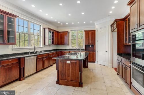 14980 Deepwood Ln, Nokesville VA  20181-2602 exterior
