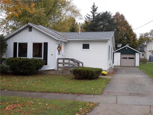 59 Jackson Ave, Albion, PA 16401-1034