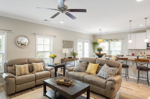 1654 Sparkleberry Ln, Johns Island SC  29455-3814 exterior