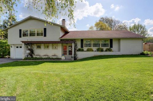 9730 Alvin Dr, Lees Cross Roads, PA 17257-9228