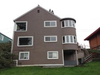 308 Yantic Ave, Bremerton, WA 98312-4217