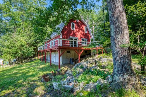 31 Ledge Hill Rd, Alton, NH 03809-4821