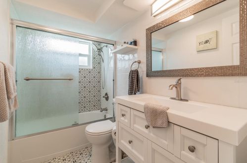 4047 Star Island Dr, Tarpon Springs FL  34691-3443 exterior