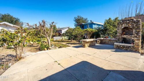 409 10th St, Santa Paula CA  93060-2123 exterior