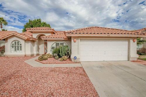 4550 Charleston Ave, Phoenix AZ  85032-1175 exterior