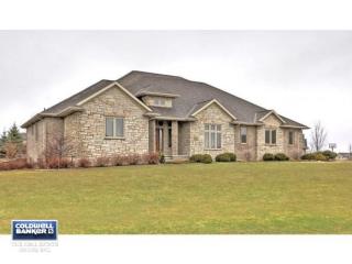 416 Windmill Dr, Kaukauna, WI 54130-8704