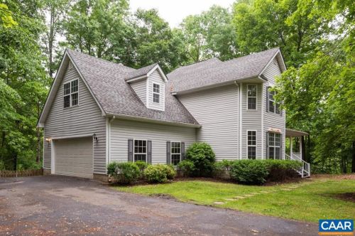 20 Landing Ct, Bybee, VA 22963-3350
