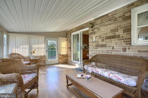 6407 Glenwood St, Navy Sup Dpt PA  17050-1912 exterior