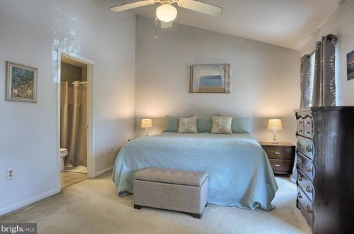 394 Stonehedge Ln, Navy Sup Dpt PA  17055-7012 exterior