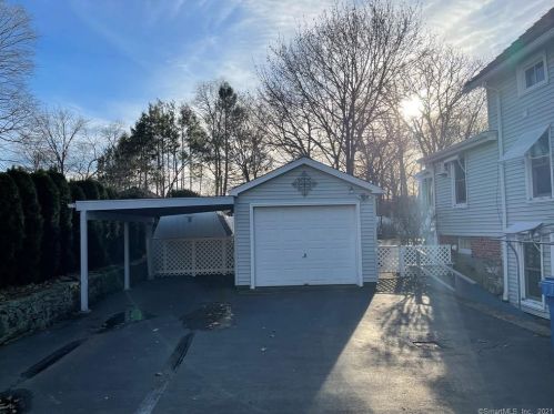 81 Smith Ave, Norwich, CT 06360-3314