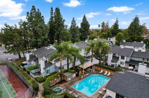 1932 5th St, Ontario, CA 91764-2378
