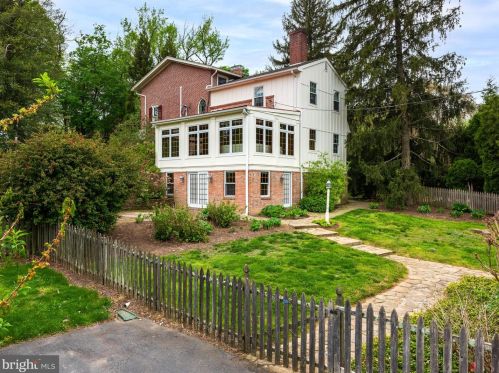 329 Doe Run Rd, Kennett Sq, PA 19348-1503