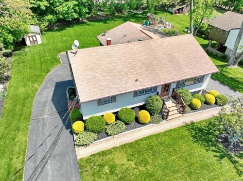 15 Hickory Dr, Stony Point, NY 10980-2119