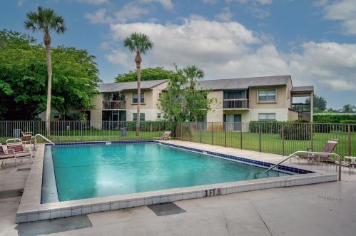 2755 Atlantic Ave, Delray Beach FL  33445-4483 exterior