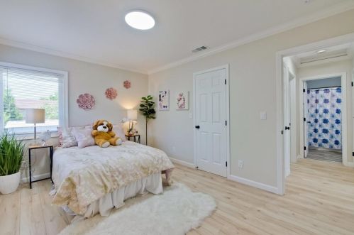 1053 Douglas Ct, San Leandro CA  94577-1469 exterior