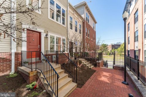 2528 Sheridan Rd, Washington, DC 20020-5212
