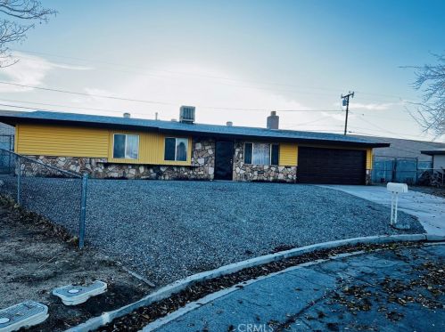 15837 Joshua St, Victorville, CA 92394-2113