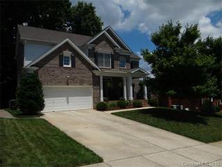 143 Foxfield Park Dr, Mooresville, NC 28115-7885