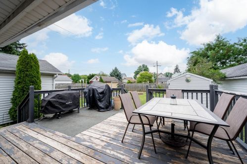 327 Willow St, Marion OH  43302-4043 exterior