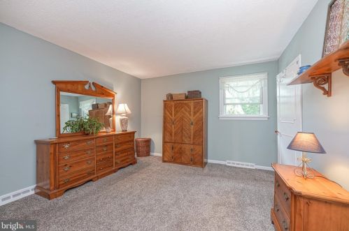 318 White Birch Dr, Riverton NJ  08077-4396 exterior