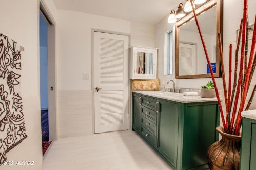 7204 Camino Vecino, Tucson AZ 85715-3418 exterior