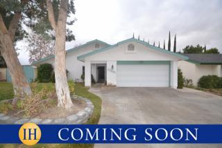 27805 Meadowcreek Rd, Santa Clarita CA  91351-1004 exterior