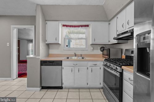 3027 Byberry Rd, Philadelphia PA  19154-1842 exterior