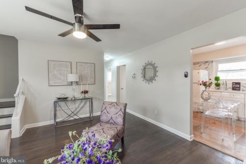 1102 Cumberland Ave, West Deptford NJ  08096-3041 exterior