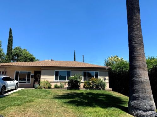 5949 Dogwood St, San Bernardino, CA 92404-3211