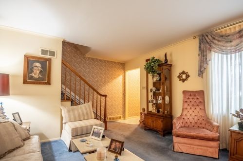 956 Mayfield Rd, Hermitage PA  16150-1846 exterior