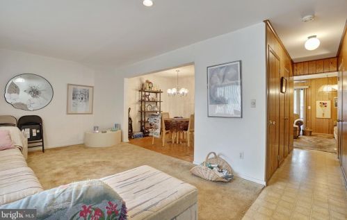 645 Ithaca Pl, East Windsor NJ 08520-5614 exterior