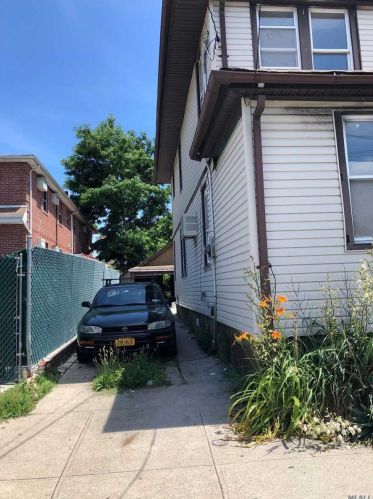 110-07 Springfield Blvd, Jamaica, NY 11429-1232