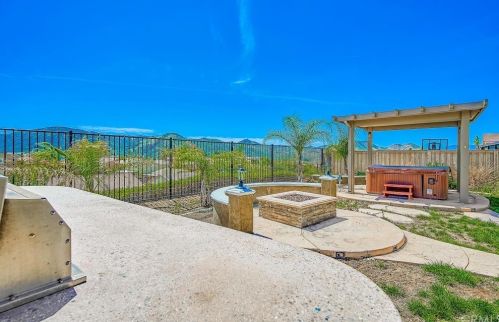 34121 Camelina St, Lake Elsinore CA  92532-2958 exterior