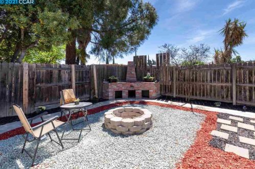 293 William Way, West Pittsburg CA  94565-4706 exterior