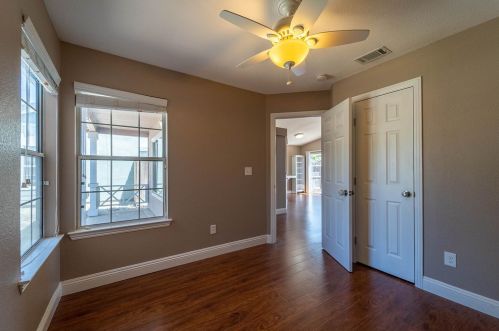 4924 Apple Farm Ln, Salida CA  95368-9000 exterior