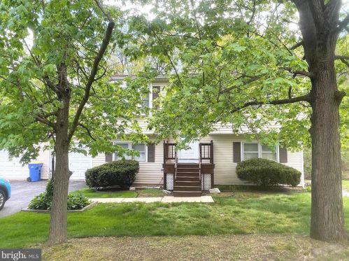 40 White Oak Ln, Etters, PA 17319-9748