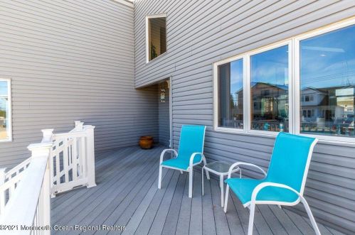 58 Coral Dr, Bricktown, NJ 08723-7636