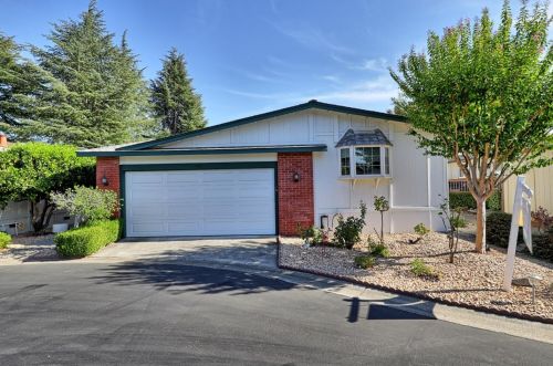 270 Cherry Ct, Morgan Hill, CA 95037-6127