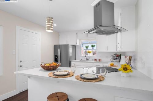 2417 Bellamy St, Modesto CA  95354-3117 exterior