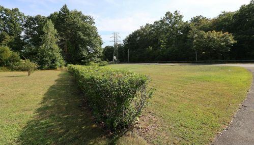3570 Broadbridge Ave, Stratford, CT 06614-2004