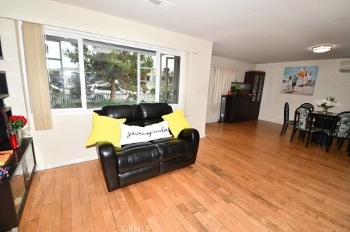 16315 Wilton Pl, Torrance, CA 90504-1927