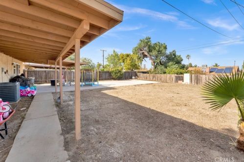 1573 Lassen St, Redlands CA  92374-2355 exterior