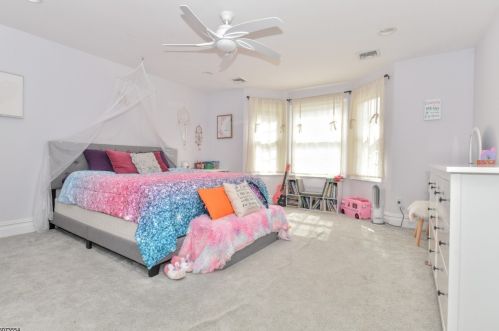 57 Boonton Ave, Kinnelon NJ  07405-2941 exterior