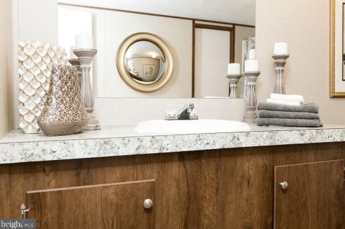 20312 Monrovia Rd, Madison Mills VA  22960-3305 exterior