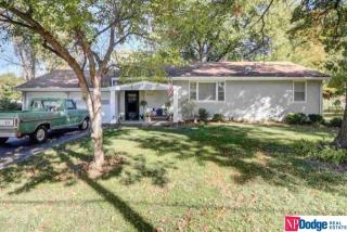 1621 85 St, Omaha NE  68114-1404 exterior