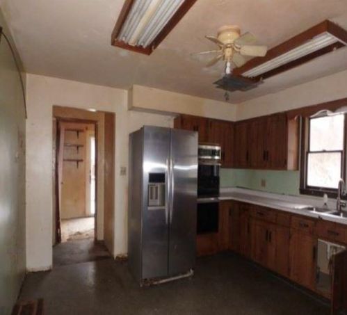420 Watt St, Monongahela, PA 15063-1740
