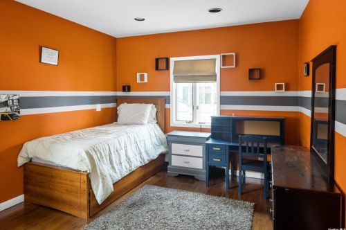 563 Saddle Ridge Rd, Woodsburgh NY  11598-1551 exterior