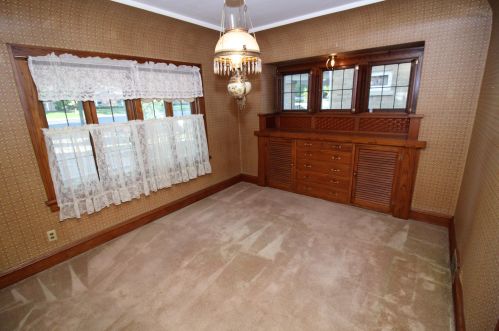 5012 Beloit Rd, Milwaukee WI 53214-5332 exterior