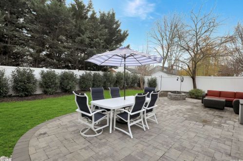 88 Waverly Ave, East Rockaway NY  11518-1331 exterior